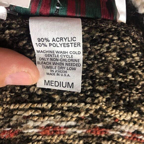 NWT Sarah Bentley Sweater Size Medium - Picture 7 of 7